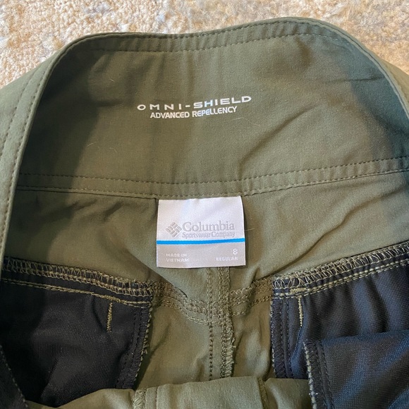 Columbia Hiking Pants - Picture 5 of 6